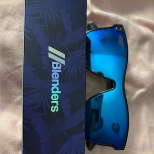 Blenders Sunglasses